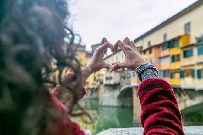Florence by Night Guided Walking Tour:Duomo Old Bridge & All Must-See Highlights - Why Florence works so well after dark