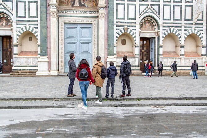 Florence by Night Guided Walking Tour:Duomo Old Bridge & All Must-See Highlights - Piazza della Signoria reveals Florence’s political side