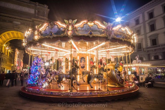 Florence by Night Photo Tour with a Professional Photographer - Piazza della Signoria and Piazza della Repubblica