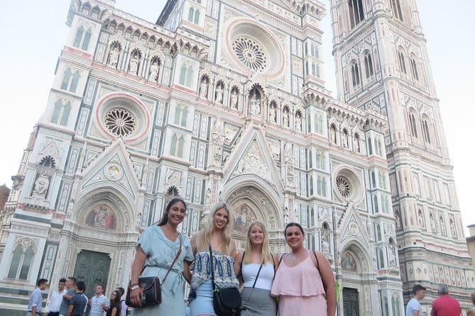 Florence by night with aperitivo - Starting at Santa Maria Novella at 6:45 pm