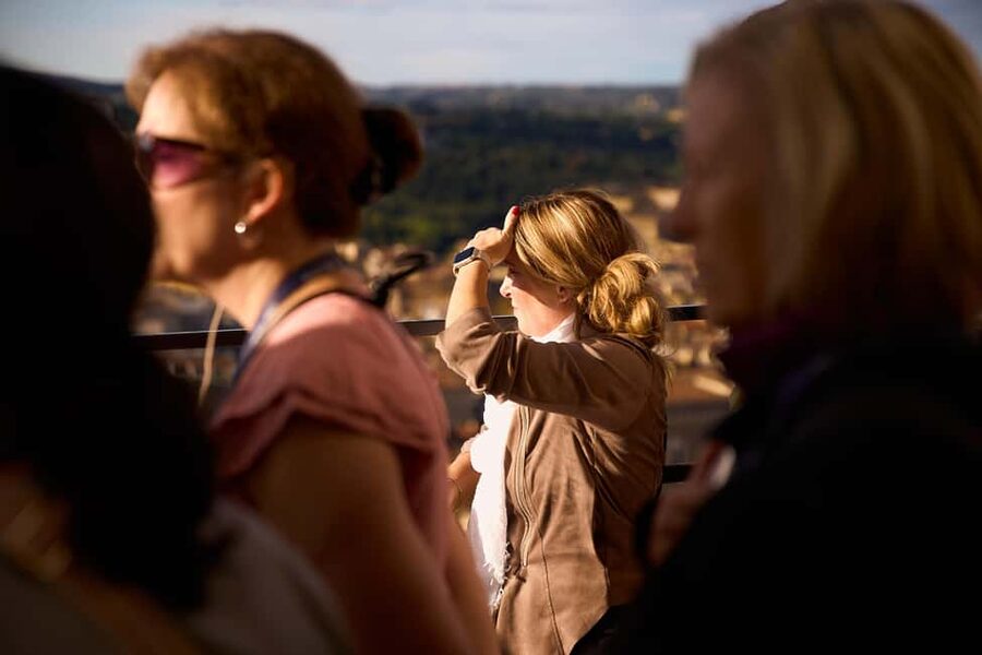 Florence: Cathedral, Terraces and Dome Skip-the-Line Tour - What guides add to the experience