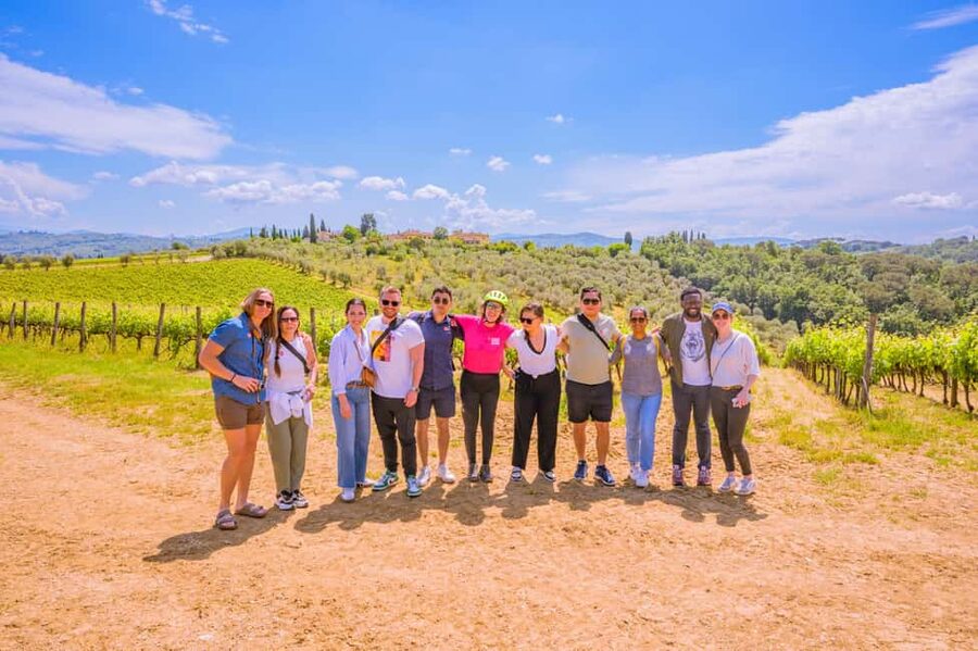 Florence: Chianti E-Bike Tour with Lunch & Two Wine Tastings - Who should book this ride?