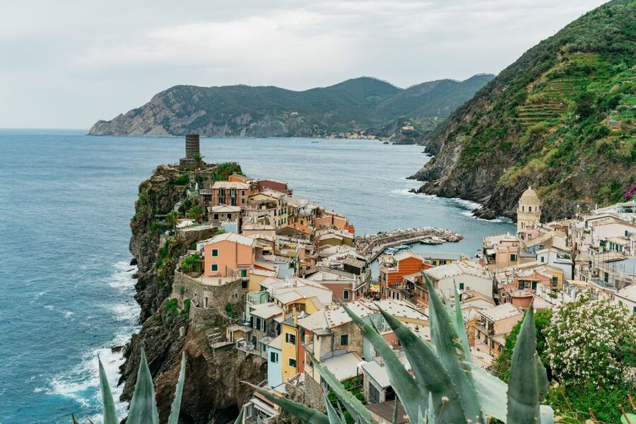 Florence: Cinque Terre Day Trip with Optional Hike - Vernazza, the best place to slow down