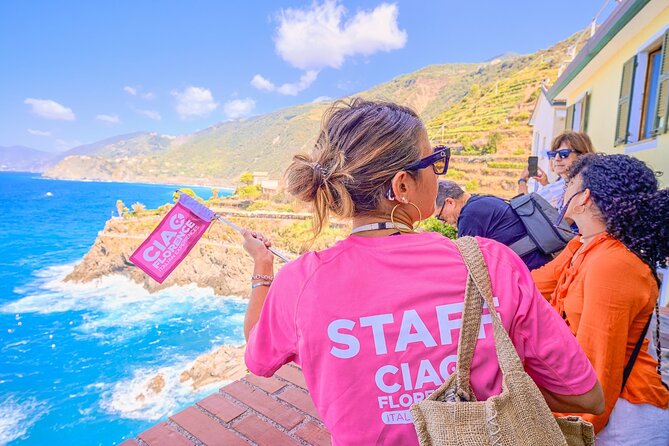Florence: Cinque Terre Park Day Trip with Optional Street Food - What the guide does, and what you do
