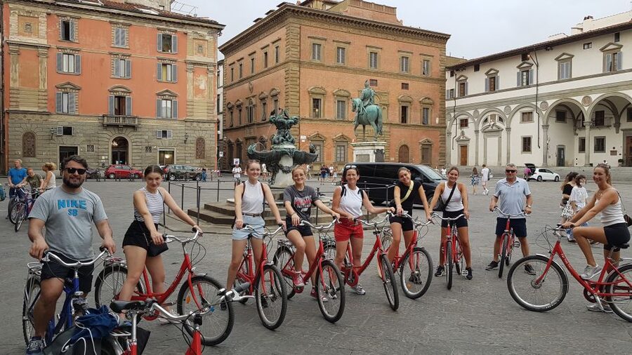 Florence: City Highlights Bike Tour - Florence at a glance by bicycle