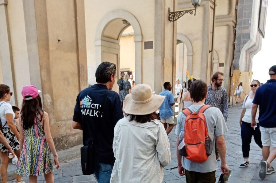 Florence: City Highlights & Historic District Guided Tour - Medici Florence: Palazzo Medici Riccardi and San Lorenzo