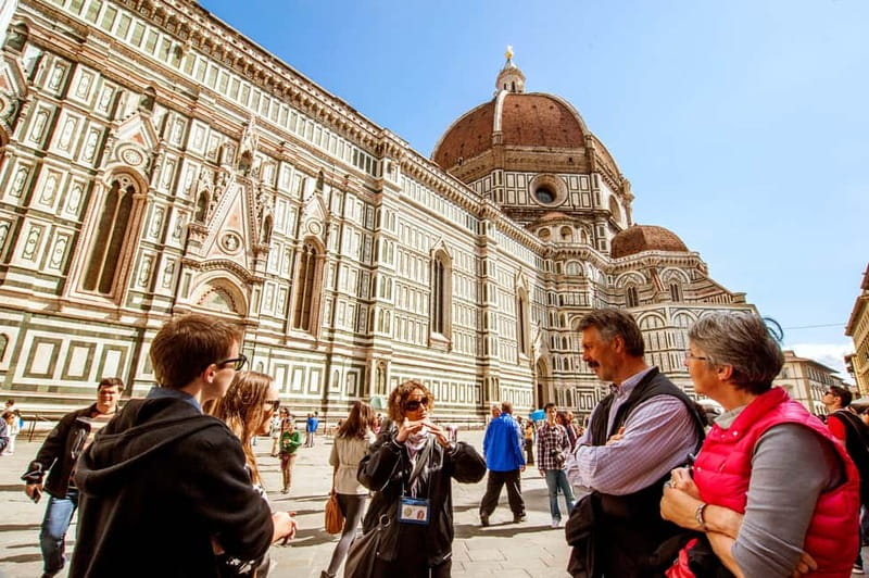 Florence: City Highlights Walking Tour + Wine Windows Option - A smart first walk through Florence