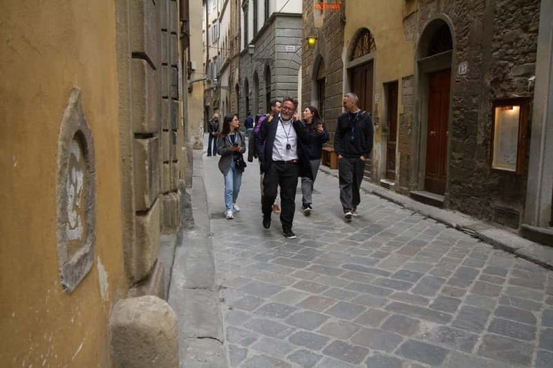 Florence: City Highlights Walking Tour + Wine Windows Option - The wine window option and Florence’s old custom