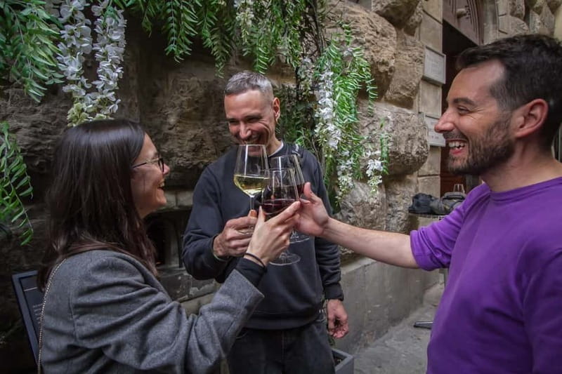 Florence: City Highlights Walking Tour + Wine Windows Option - Michelangelo, Leonardo, and the city of artists