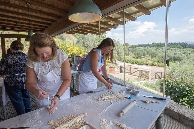 Florence: Cooking Class Pasta & Tiramisu Making Unlimited Wine - How this fits into a Florence day