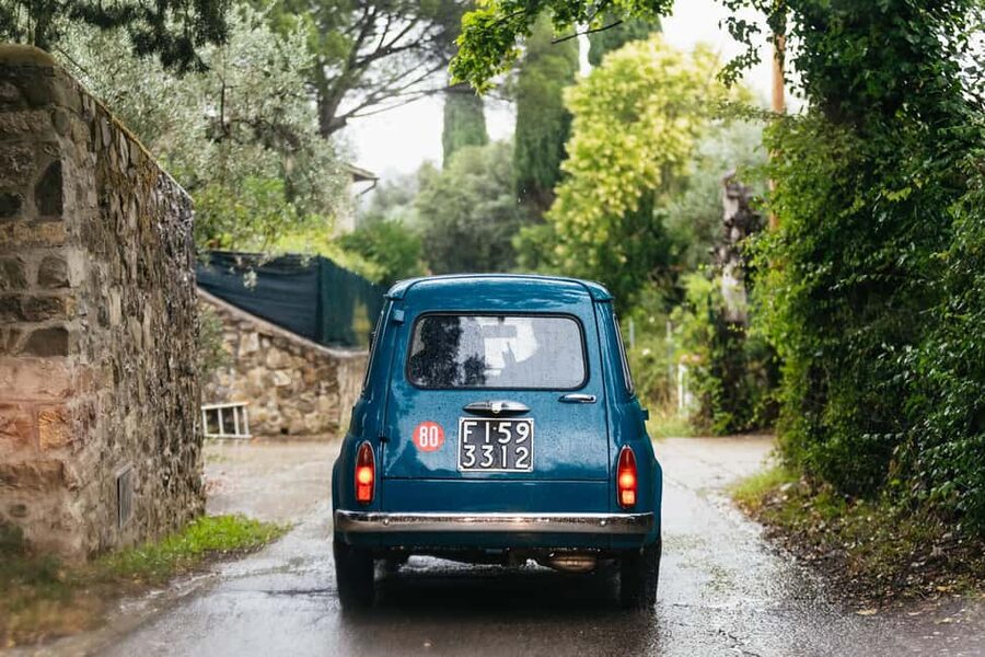 Florence: Countryside Vintage Fiat 500 Driving Tour - The guides make the difference