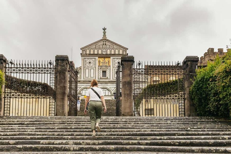 Florence: Countryside Vintage Fiat 500 Driving Tour - From Santa Maria Novella to the garage