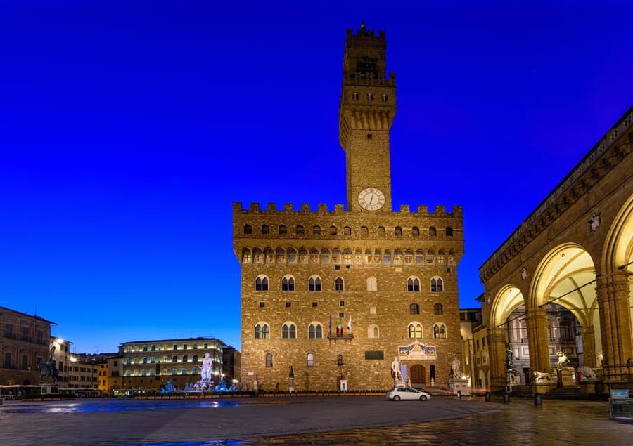 Florence: Dark Secrets & Scandals Evening Walking Tour - Is $16 good value for 90 minutes?