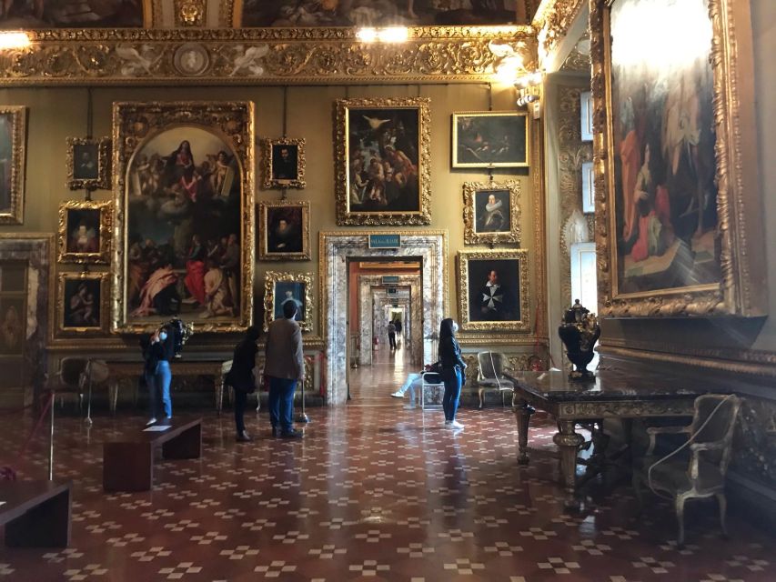Florence: David, Pitti Palace, & Gardens Combination Tickets - Entering Pitti Palace, the Medici power base