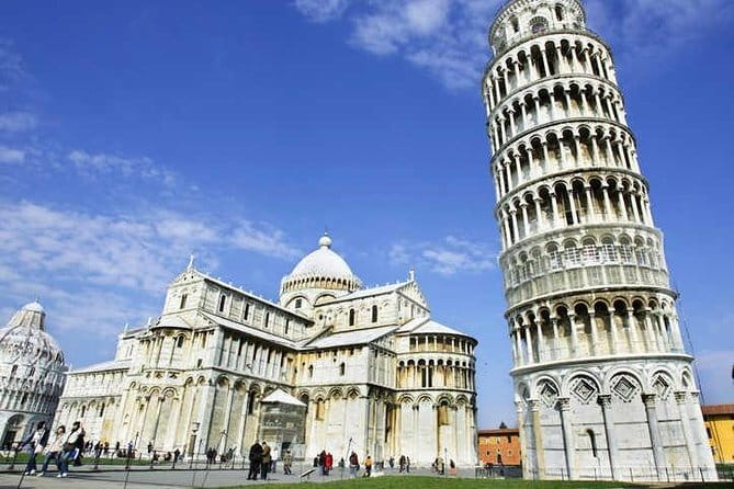 Florence Day Tour: Explore Pisa, Siena & San Gimignano with Lunch - Pisa and the Piazza dei Miracoli