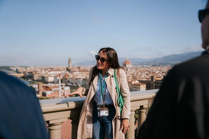 Florence Day Trip: Chianti Wine Tasting, Siena, San Gimignano - Why the small-group setup matters