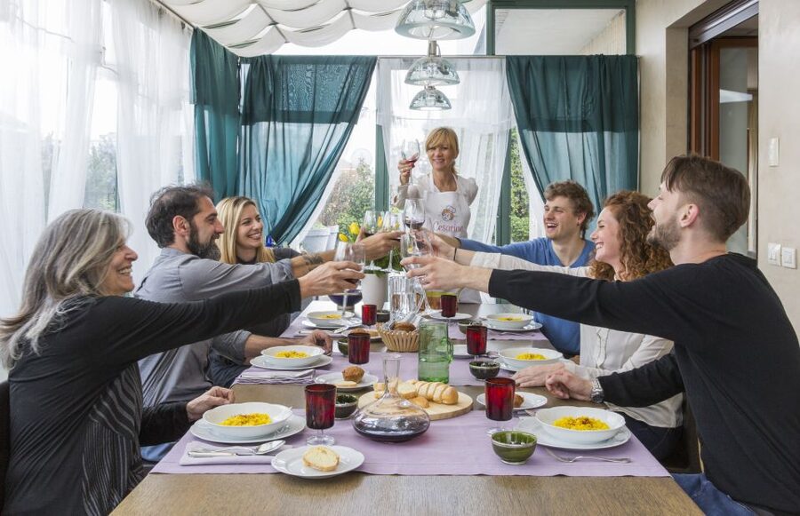 Florence: Dining Experience at a Local's Home - Timing, meeting point, and booking details