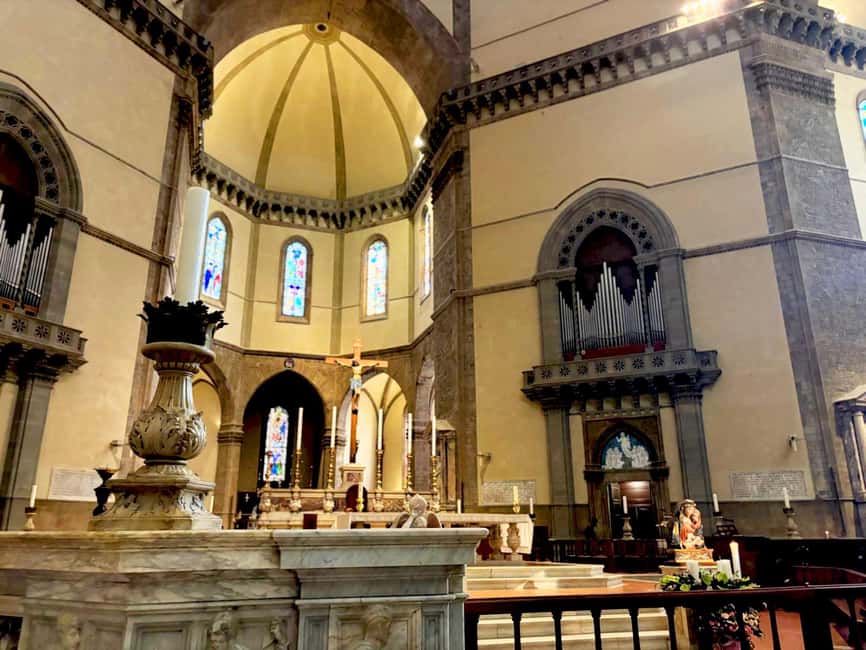 Florence: Duomo Cathedral Guided Tour - Language, headphones, and accessibility