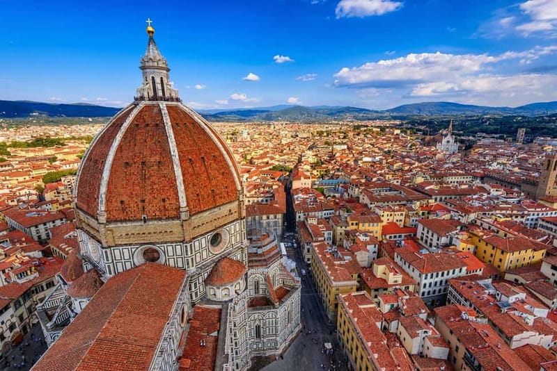 Florence: Duomo Cathedral Small Group Tour - Meeting your guide in Piazza del Duomo