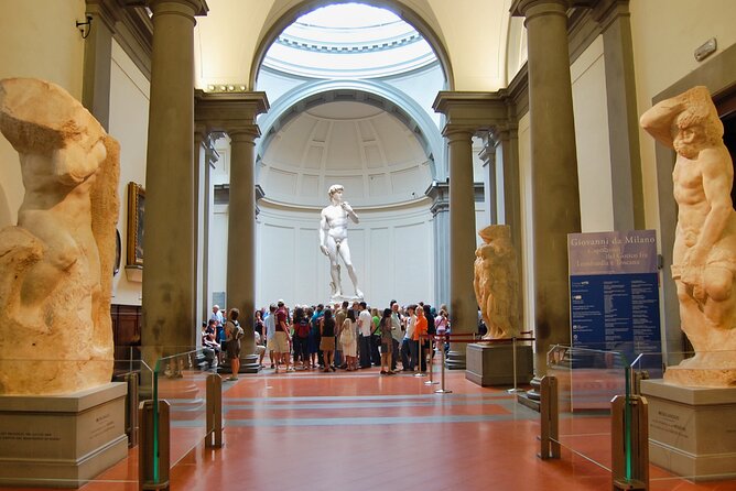 Florence: Duomo Panoramic Entry Experience with Audio Guide - Timed entry is useful, but it does not erase every line