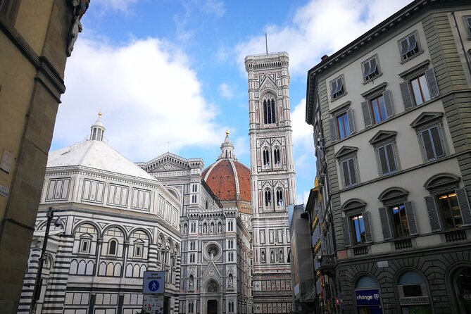 Florence Duomo Skip-Any-Line Guided Tour with Priority Entrance - How the guide affects the experience
