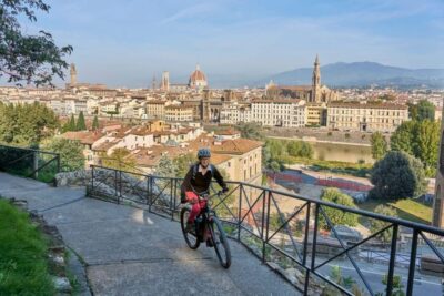 E-Bike City Tour with stop at Piazzale Michelangelo