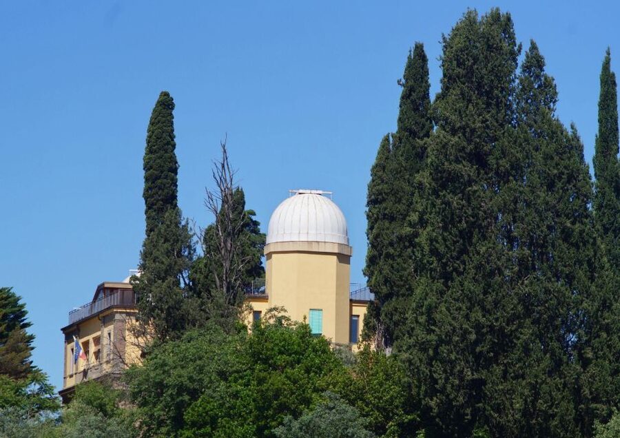 Florence E-Bike tour: Piazzale Michelangelo, Hills & Gelato - Ponte Vecchio from the Lungarni