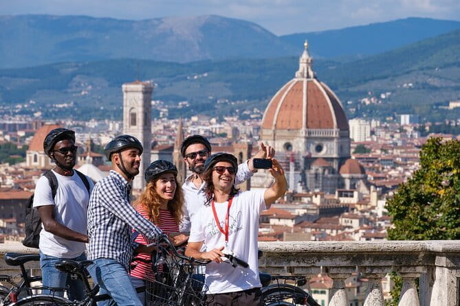Florence E-Bikes & Sights Tour for Small Groups or Private - San Niccolò and the climb to the Rose Garden