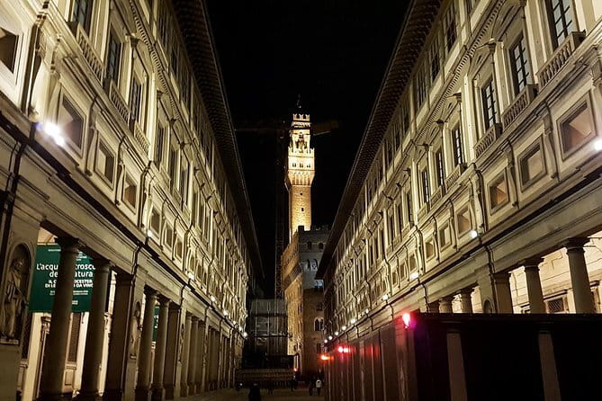 Florence Evening Walking Tour: Stories of Power, Love & Betrayal - Palazzo Vecchio and the Uffizi from outside