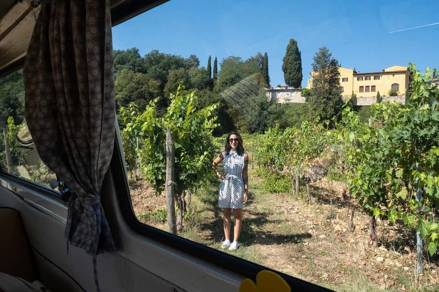 Florence: Exclusive Chianti Wine Tour at 3 Wineries & Lunch - What the guides add to the experience