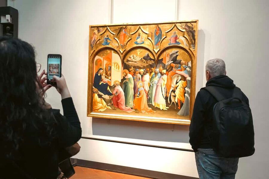 Florence: Fast Track Uffizi Gallery Guided Tour - Why a guide helps inside the Uffizi
