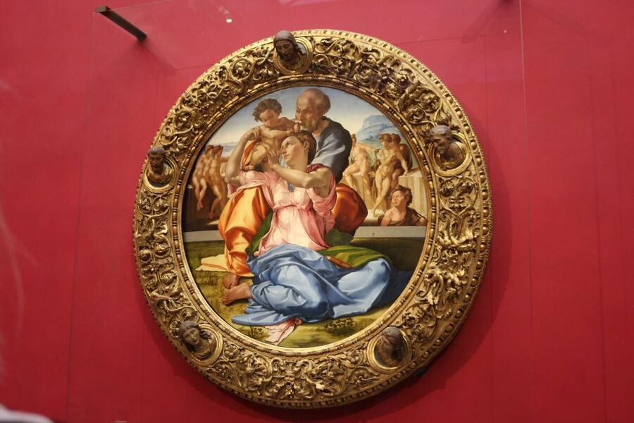 Florence: Fast-track Uffizi Gallery Hosted Tickets - Corridors, statues, and painted ceilings