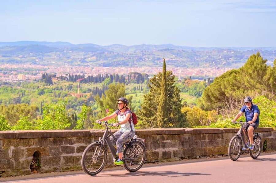 Florence: Fiesole E-Bike Tour with Olive Oil Tasting - Fiesole, the hilltop pause above Florence