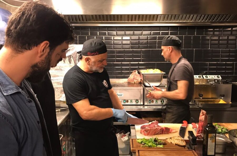 Florence: Florentine Steak Cooking Class with 3-Course Meal - Making fettunta and Tuscan side dishes