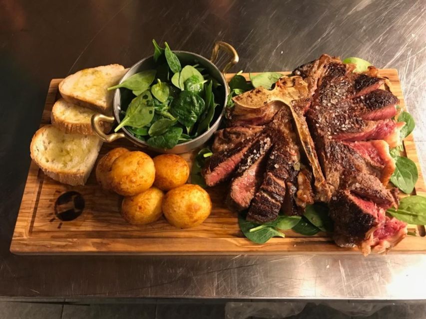Florence: Florentine Steak Cooking Class with 3-Course Meal - How the small group changes the class