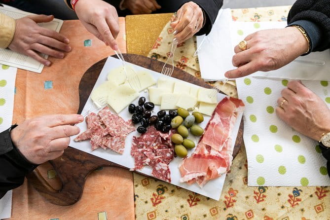 Florence Food Tour of 10+ Authentic Tastings with Cheeses & Wines - The Sunday San Lorenzo option