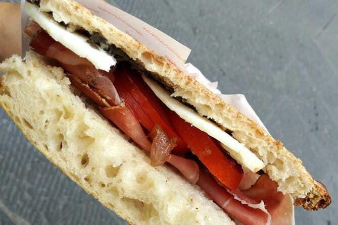Florence Food Tour with Antico Vinaio skip the line - How the guides shape the experience