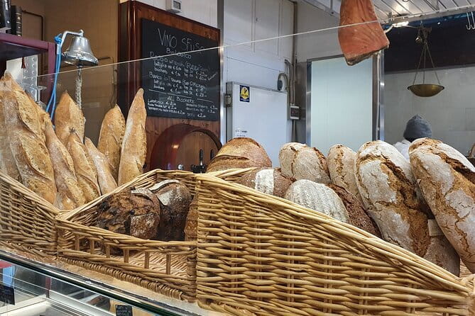 Florence Food Tour with Antico Vinaio skip the line - Piazza di San Pier Maggiore and the walk between bites