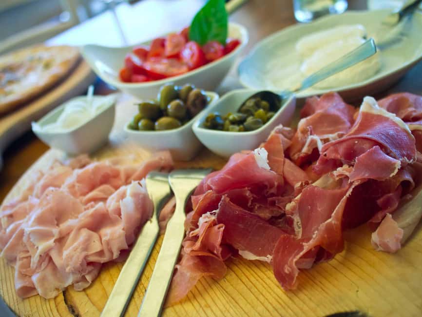 Florence: Food Tour with Wine and Gelato - Florence on foot, with a plate in hand