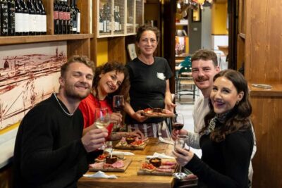 Food Walking Tour with Local Steak and Tuscan Wine