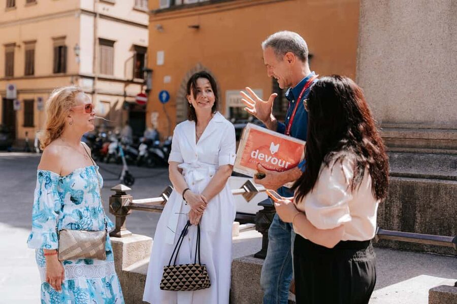 Florence: Food & Wine Tour in Oltrarno Neighborhood - A Prosecco stop at BABAE