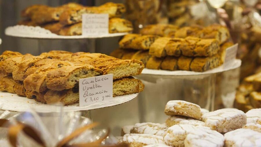 Florence Foodies Tour: Savor Tuscan Flavors & Fine Wine - A Florentine food tour that doubles as a first-day orientation