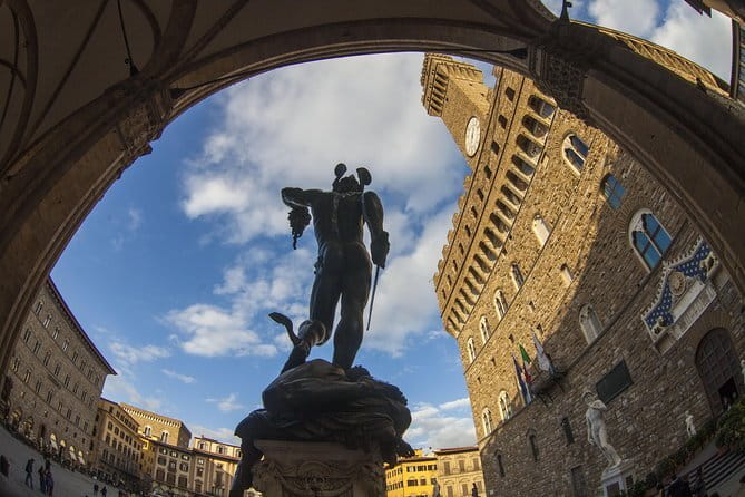 Florence for Families Private Tour - Piazza della Repubblica and the city’s public life