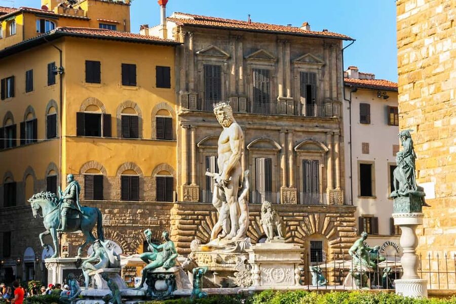 Florence: (French) Walking Tour with a licensed guide - Key points to know before you book