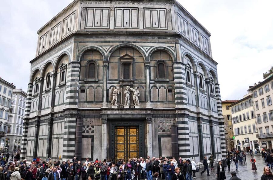 Florence: (French) Walking Tour with a licensed guide - Brunelleschi’s Dome and the Baptistery