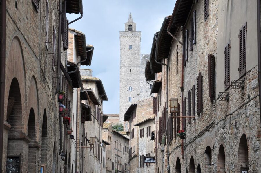Florence: Full-Day Private Tour of Chianti and San Gimignano - The drive into Chianti