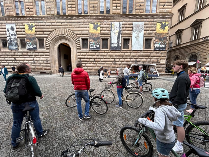 Florence: Guided Bike Tour to Discover the Secrets - What the two-hour pace feels like