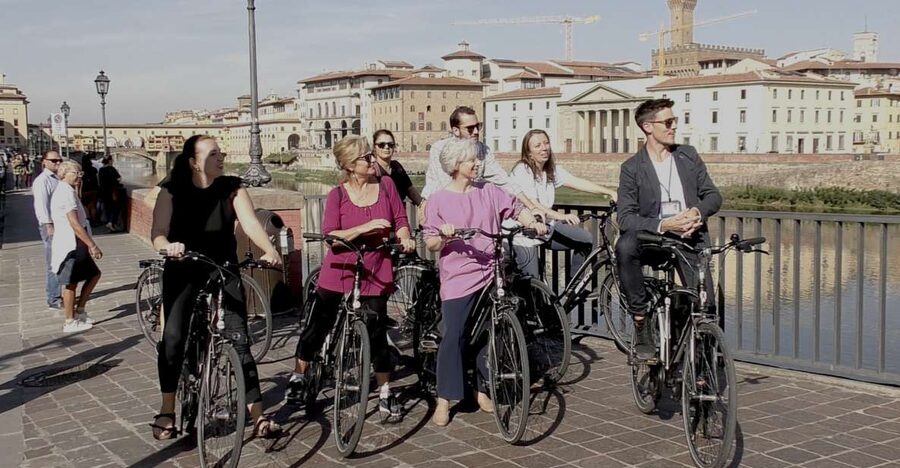 Florence: Guided Bike Tour with Piazzale Michelangelo - Why a bike is a smart way to meet Florence