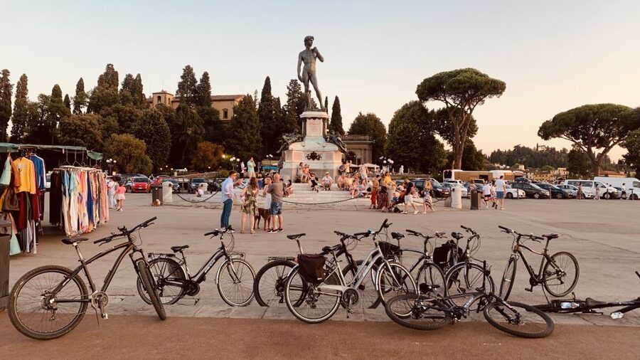 Florence: Guided Bike Tour with Piazzale Michelangelo - The Duomo and Florence’s central core