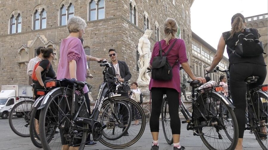 Florence: Guided Bike Tour with Piazzale Michelangelo - Starting near the Florence Tours office